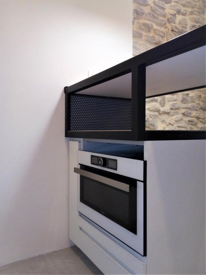 Le Petit Studio - 15 m2 - Centre Ville - Sorgue à 50 m LʼIsle-sur-la-Sorgue Exterior foto