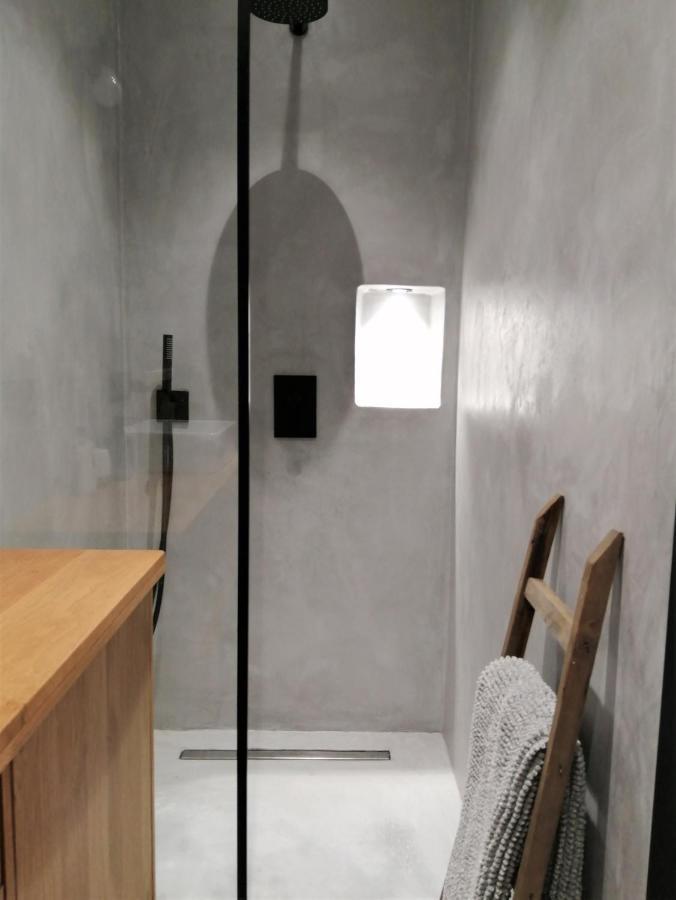 Le Petit Studio - 15 m2 - Centre Ville - Sorgue à 50 m LʼIsle-sur-la-Sorgue Exterior foto