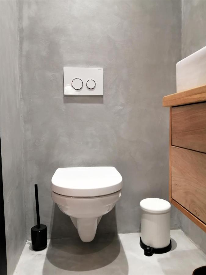 Le Petit Studio - 15 m2 - Centre Ville - Sorgue à 50 m LʼIsle-sur-la-Sorgue Exterior foto